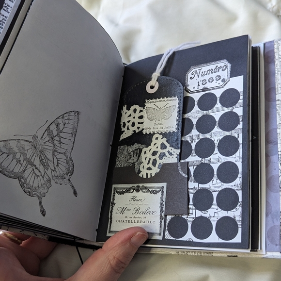 Handmade Black & White Journal Album Memory Book - Picture 4 of 11